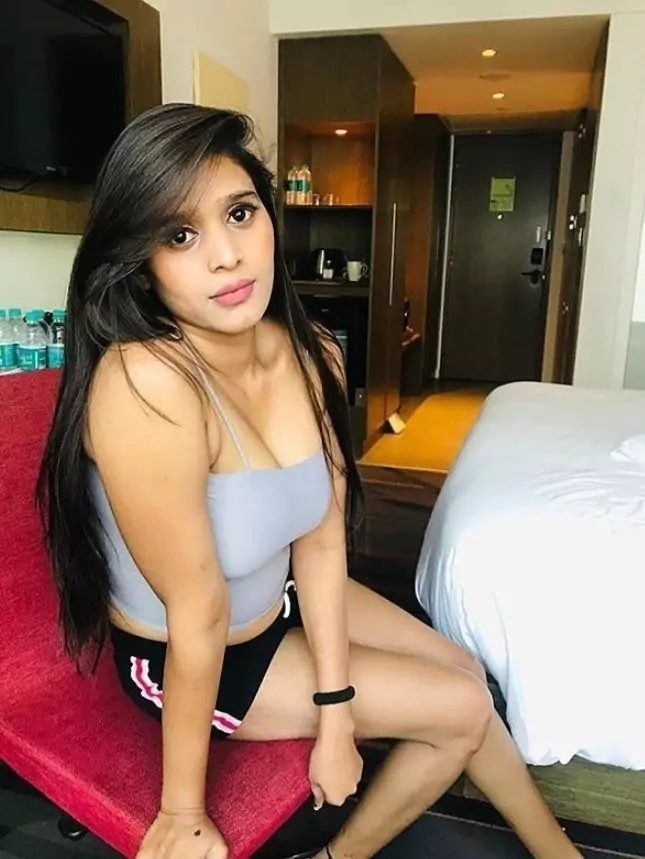 कॉल गर्ल्स सर्विस  सिरुगुप्पा